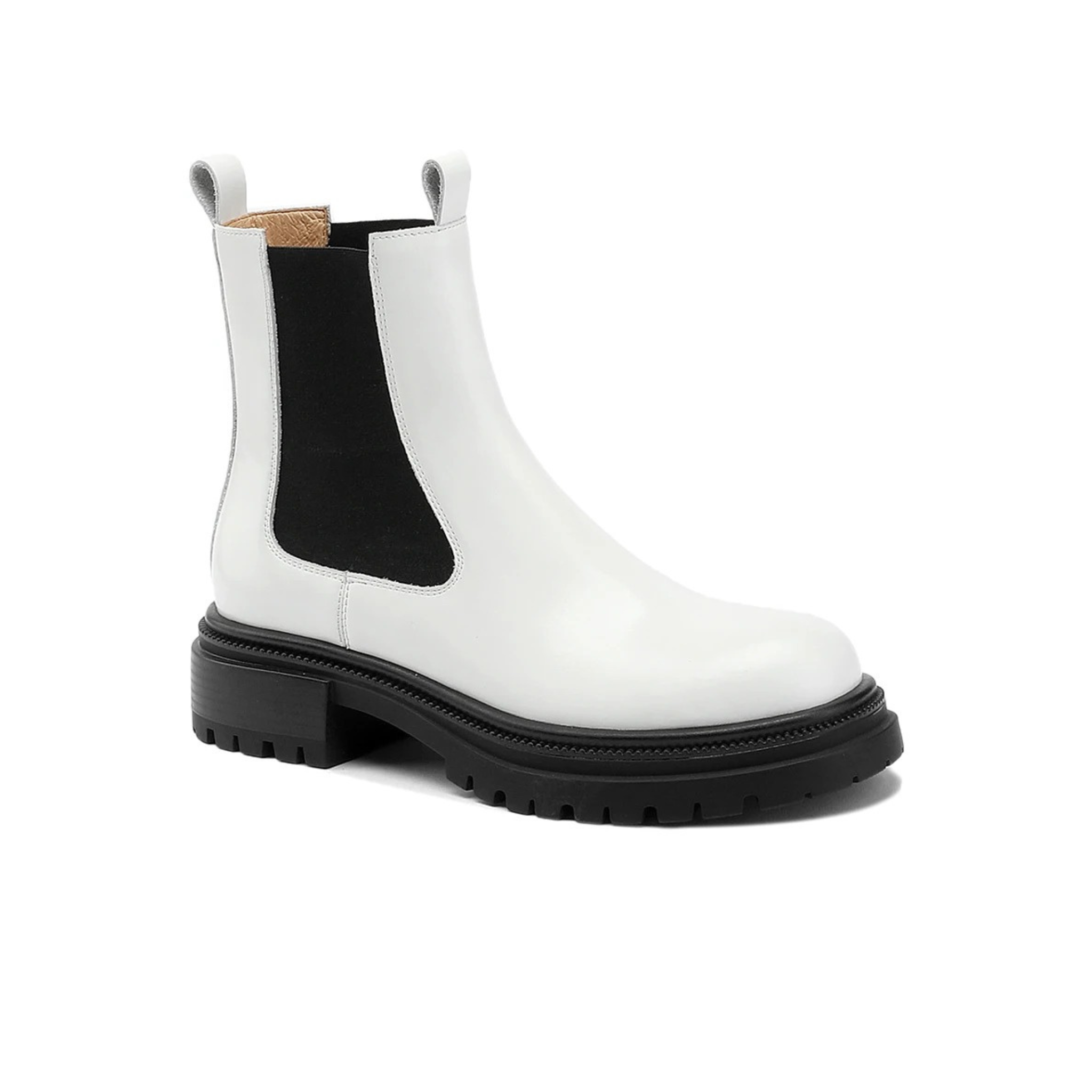 Bottines en cuir avec élastique à talon plat semelle crantée – SOLÉA