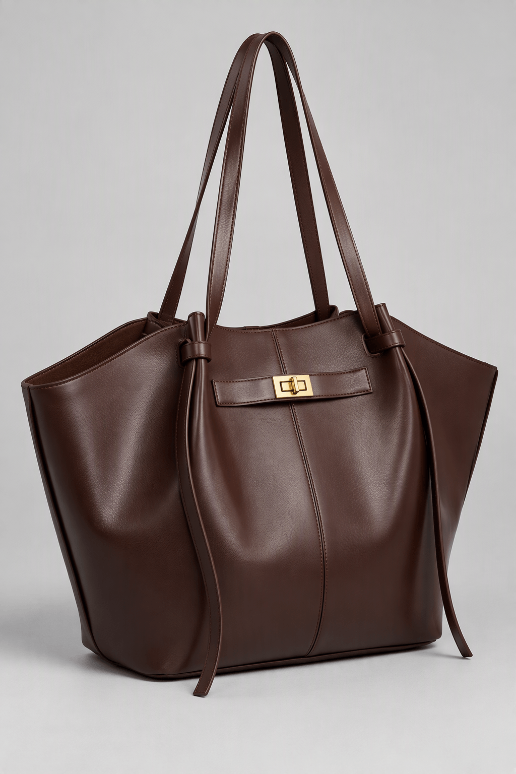 Sac à main marron foncé
femme cuir vegan vue côté
Eglaria