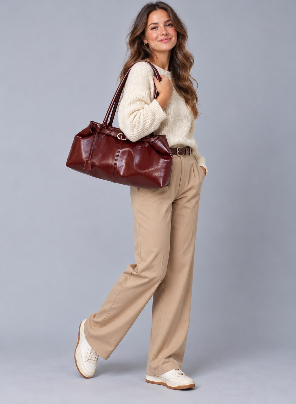 Sac à main de cours en cuir souple verni- Louane