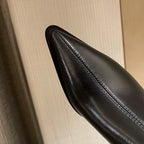 Bottines en cuir noir à talon bout pointu – SOLÉANE