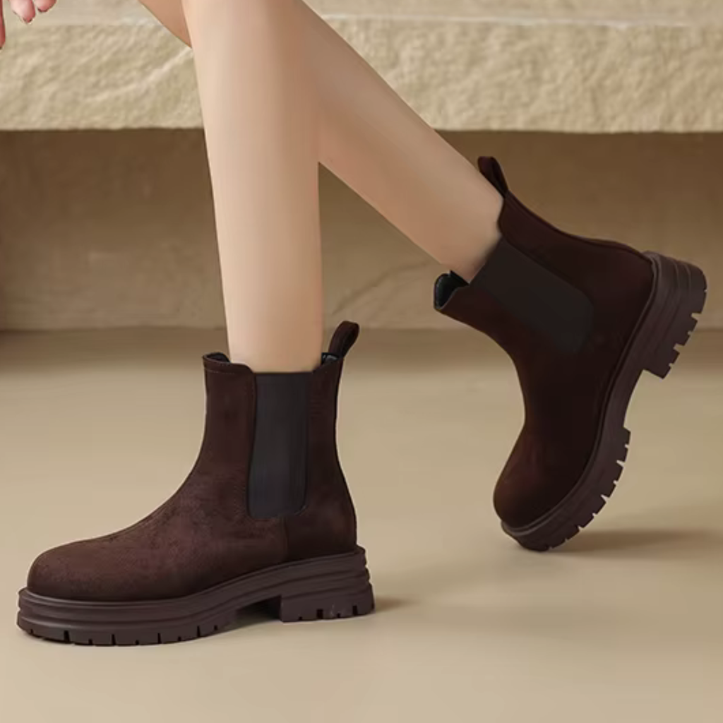Bottines en cuir avec élastique a semelle crantée  – ADÉLINA