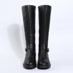 Bottes noires vue de face