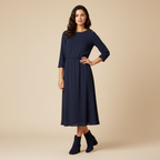 Bottines bleu marine - femme debout