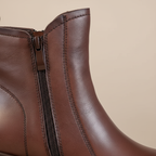 Détail de la fermeture éclair latérale