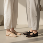 Gros plan pieds côte à côte