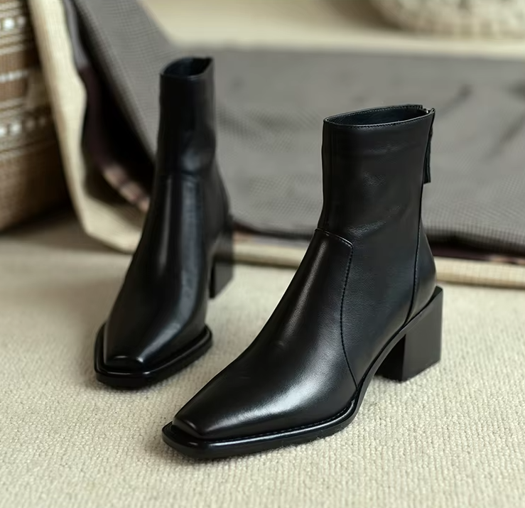 Bottines en cuir à talon carré – AURÉLIA