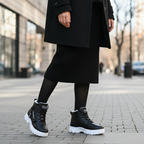 Mannequin bottines noires format carré