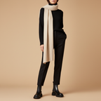 Photo 12 - Noir monochrome avec écharpe