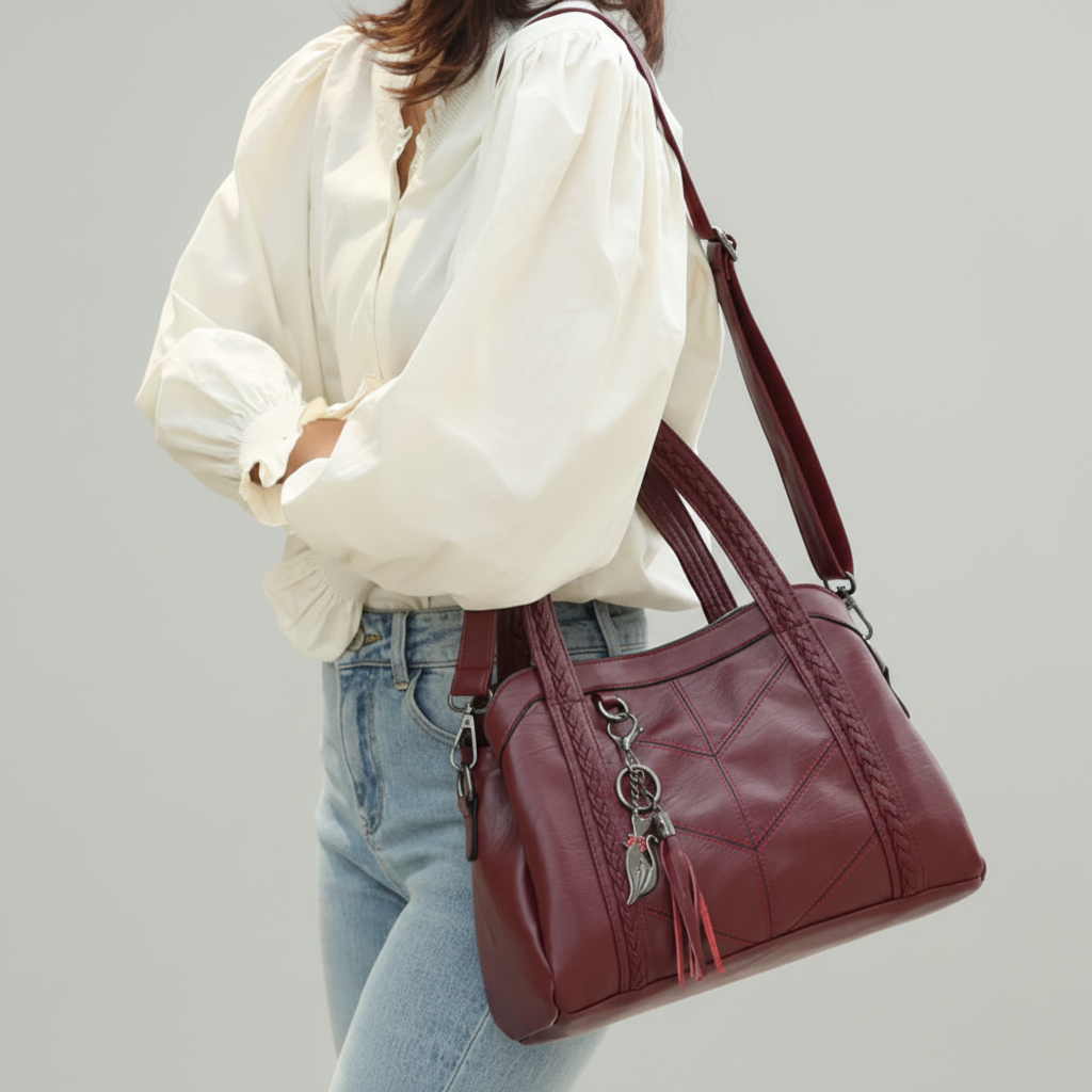 Sac bordeaux modèle - fond gris clair