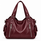 Sac bordeaux sur fond blanc