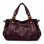 Sac bordeaux sur fond blanc