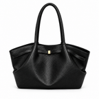 Sac noir à fermoir doré sur fond blanc