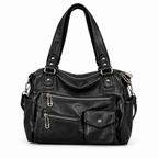 Sac noir multi-poches sur fond blanc
