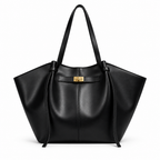Sac noir sur fond blanc carré